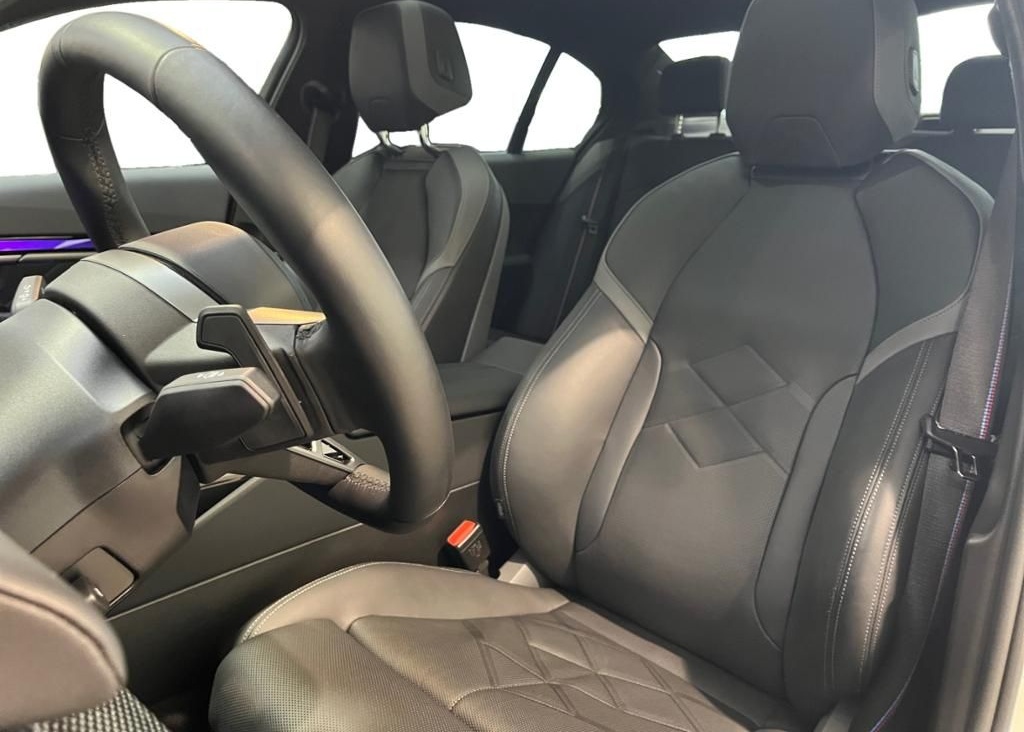 BMW 520d M Sport Carbon+Fahrassist+AHK+HUD+Pano+Wide foto 6