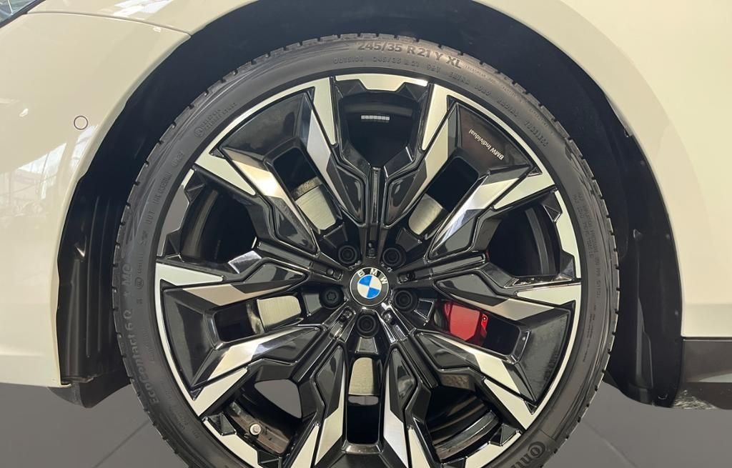 BMW 520d M Sport Carbon+Fahrassist+AHK+HUD+Pano+Wide foto 9