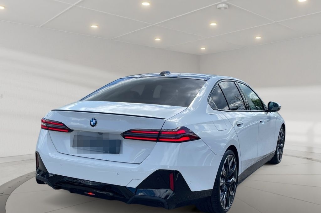 BMW 520 d M Sport Carbon+Fahrassist+AHK+HUD+Pano+360 foto 3
