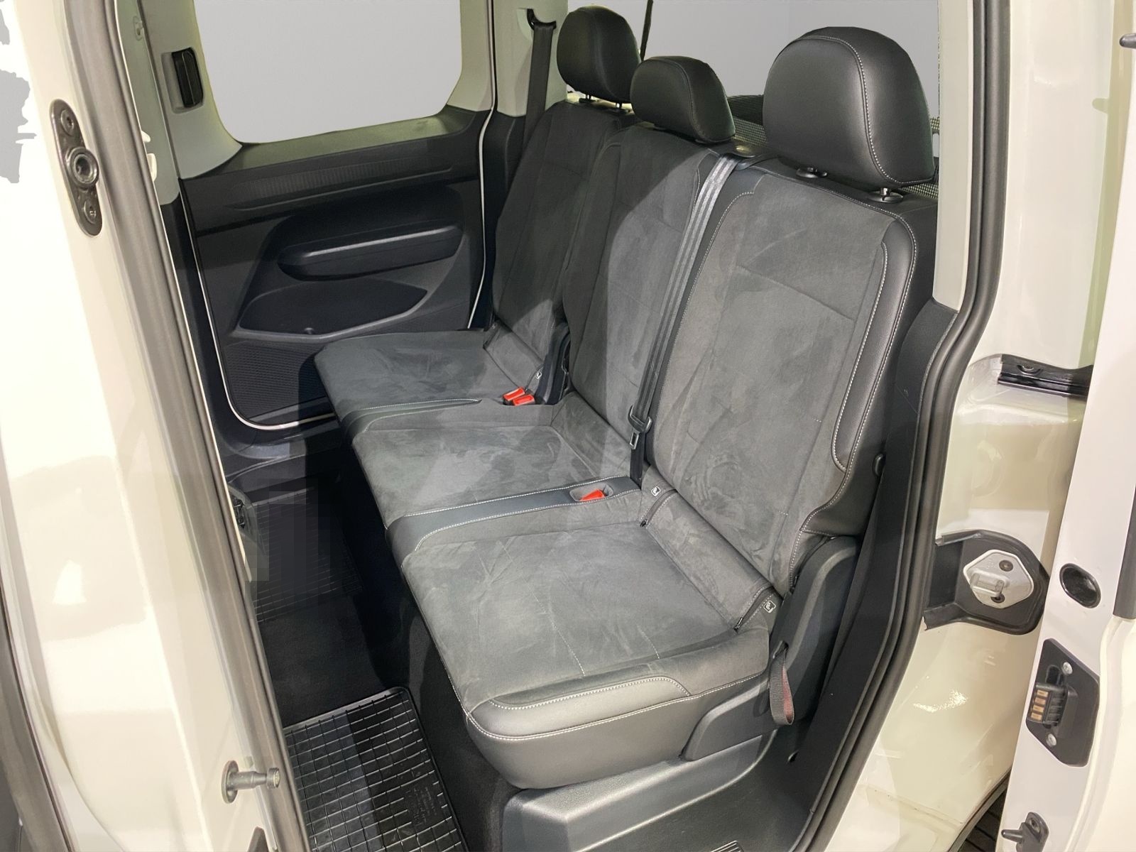 Volkswagen Caddy 2.0 TDI 4Motion Style / LED RFK AHK foto 9