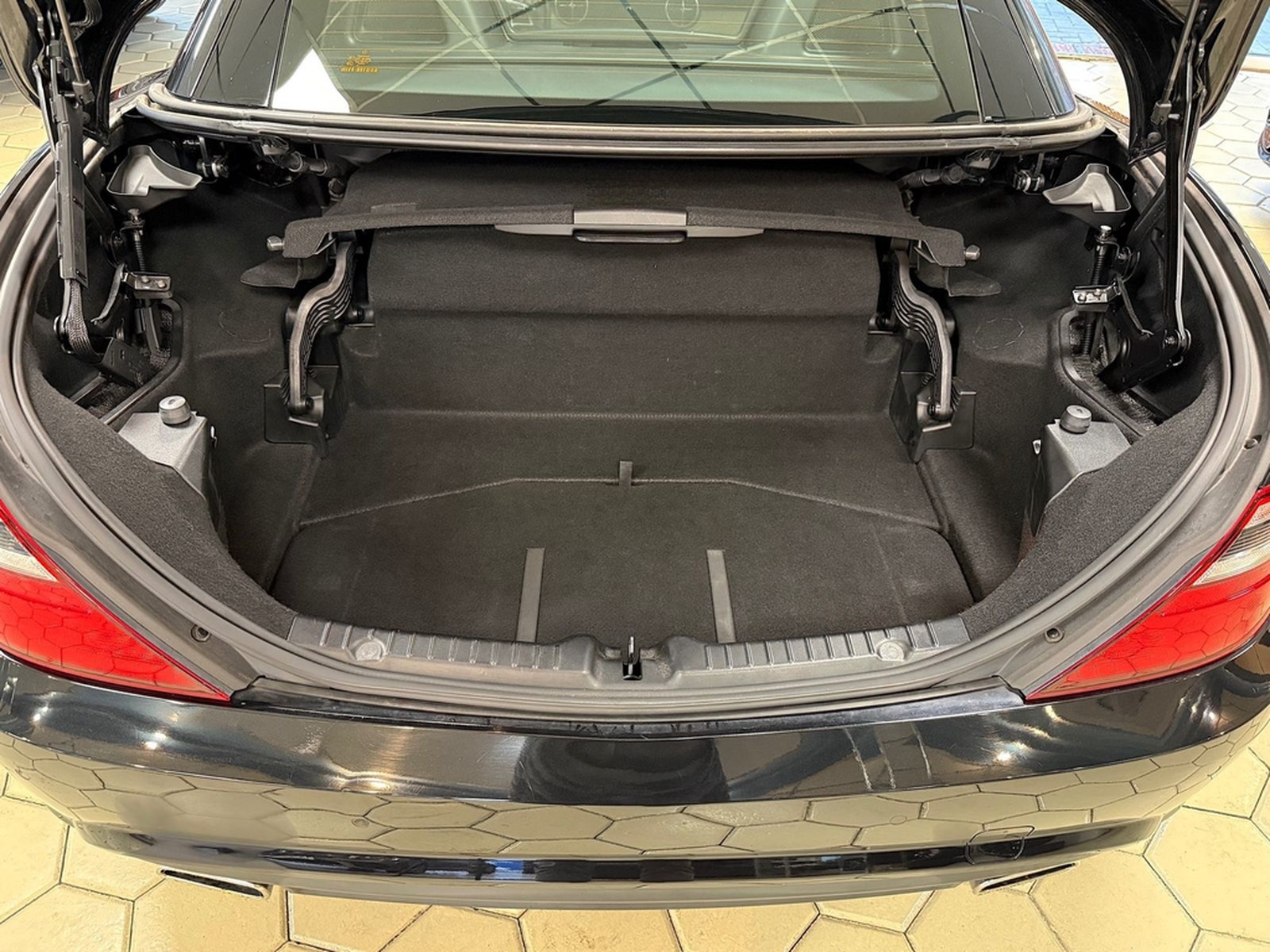 Mercedes-Benz SLK 200 BE Autom. AMG NAVI Panorama Airscarf PTS foto 13