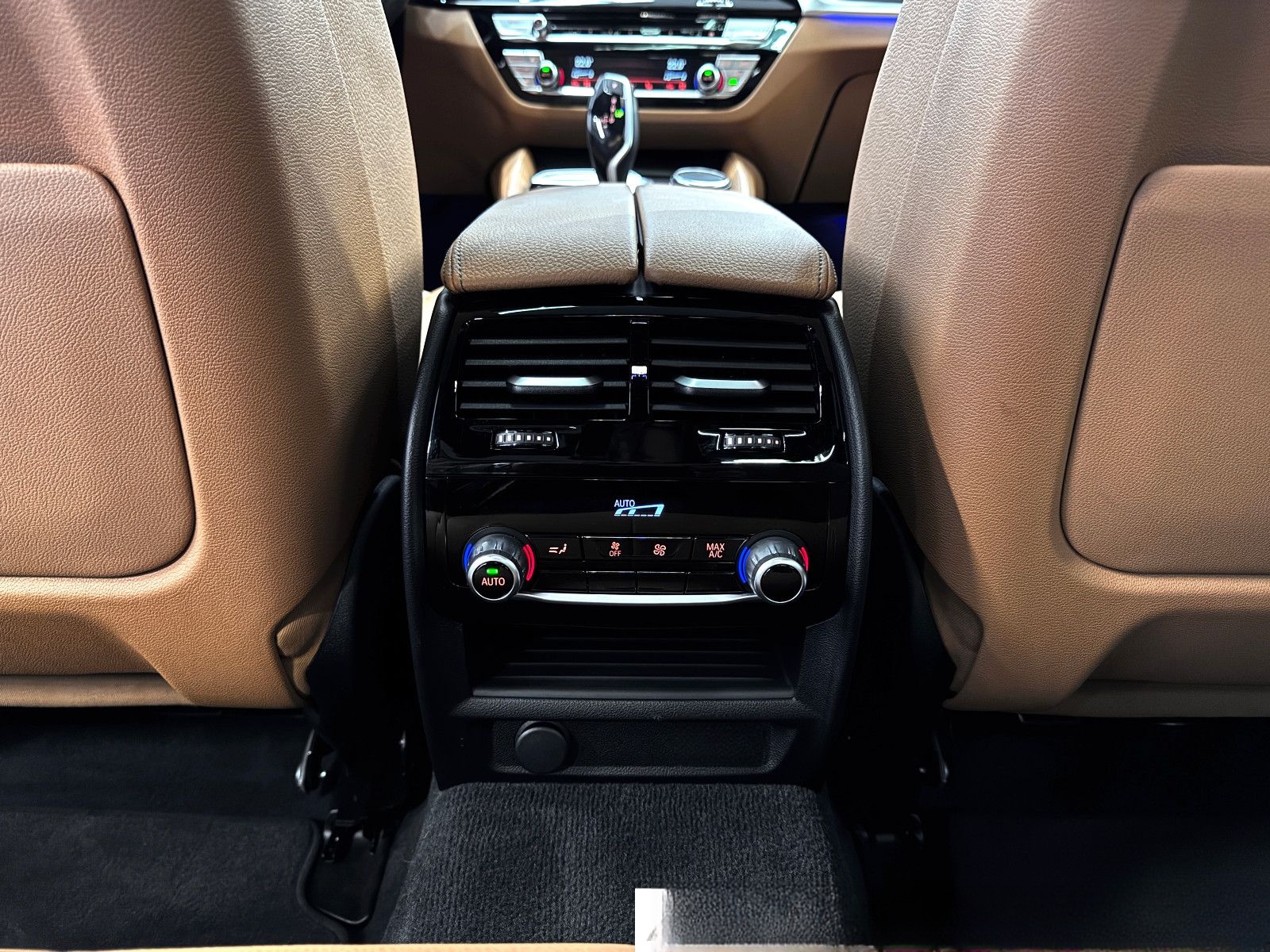 BMW 530d M-SPORT-PRO LEDER HUD ST-HZG ACC HARMAN 20" foto 24