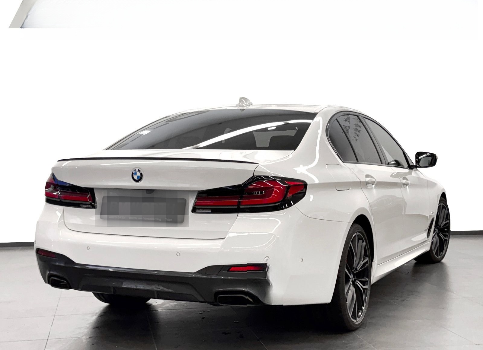 BMW 530d M-SPORT-PRO LEDER HUD ST-HZG ACC HARMAN 20" foto 6