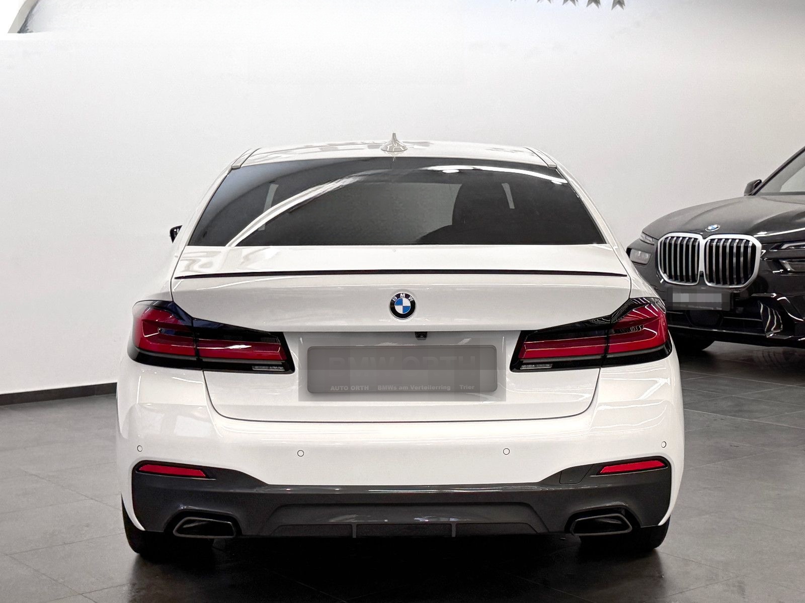 BMW 530d M-SPORT-PRO LEDER HUD ST-HZG ACC HARMAN 20" foto 9