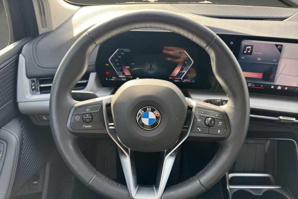 BMW 220i Active Tourer LED NAVI KAMERA SHZ 17" AHK foto 10