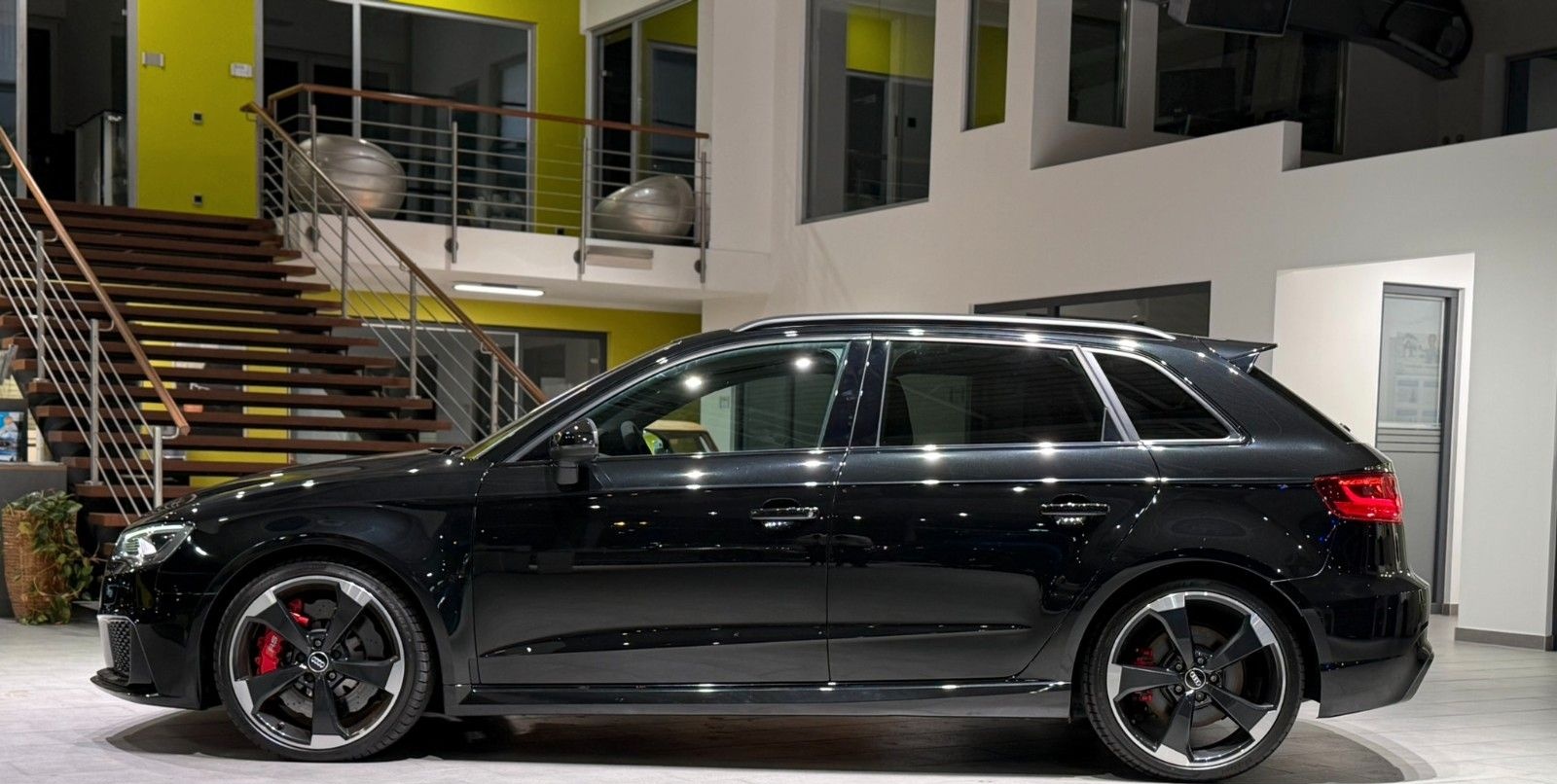 Audi RS3 Sportback quattro*Pano*RFK*Bang & Olufsen foto 2