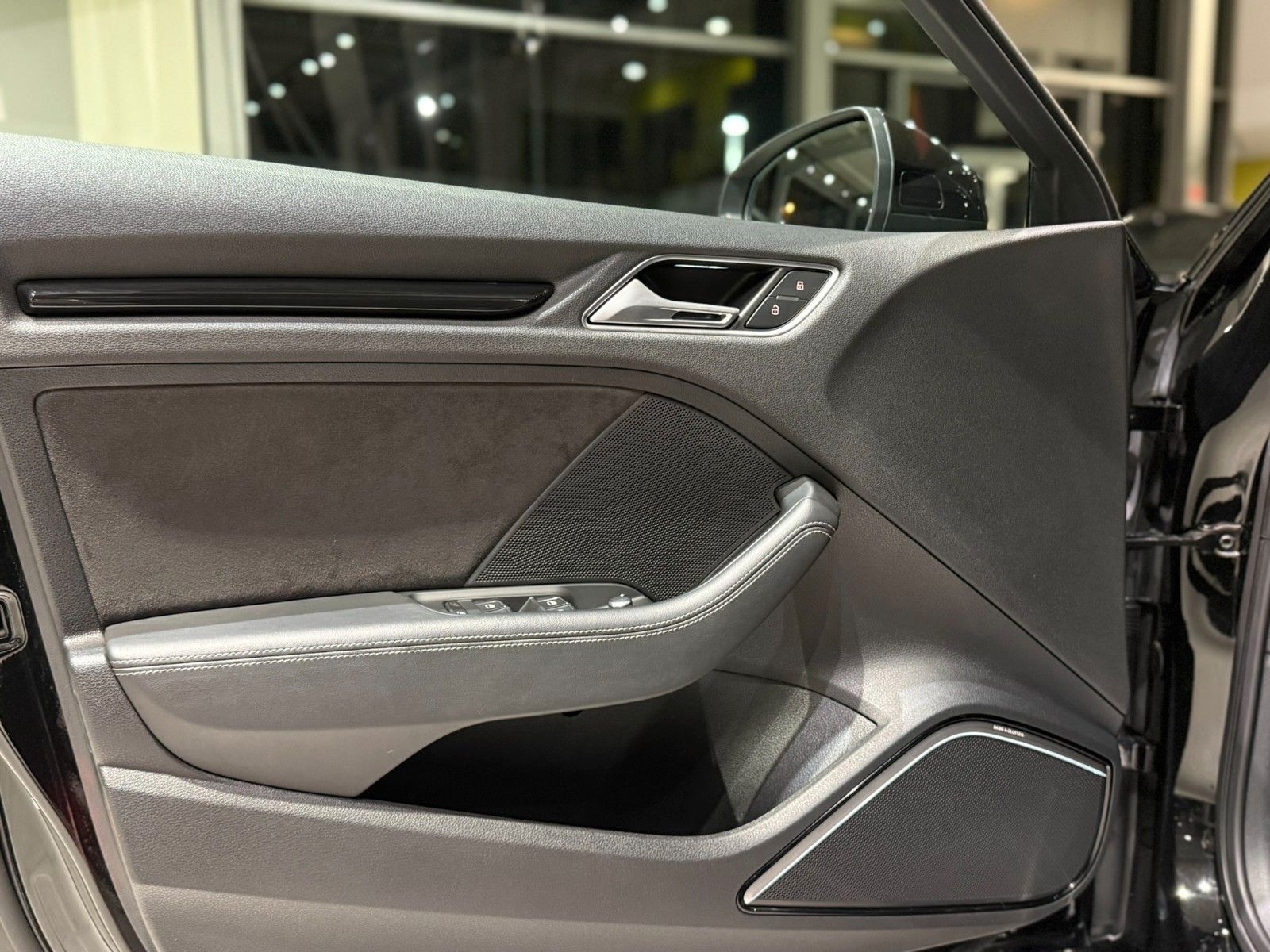 Audi RS3 Sportback quattro*Pano*RFK*Bang & Olufsen foto 11