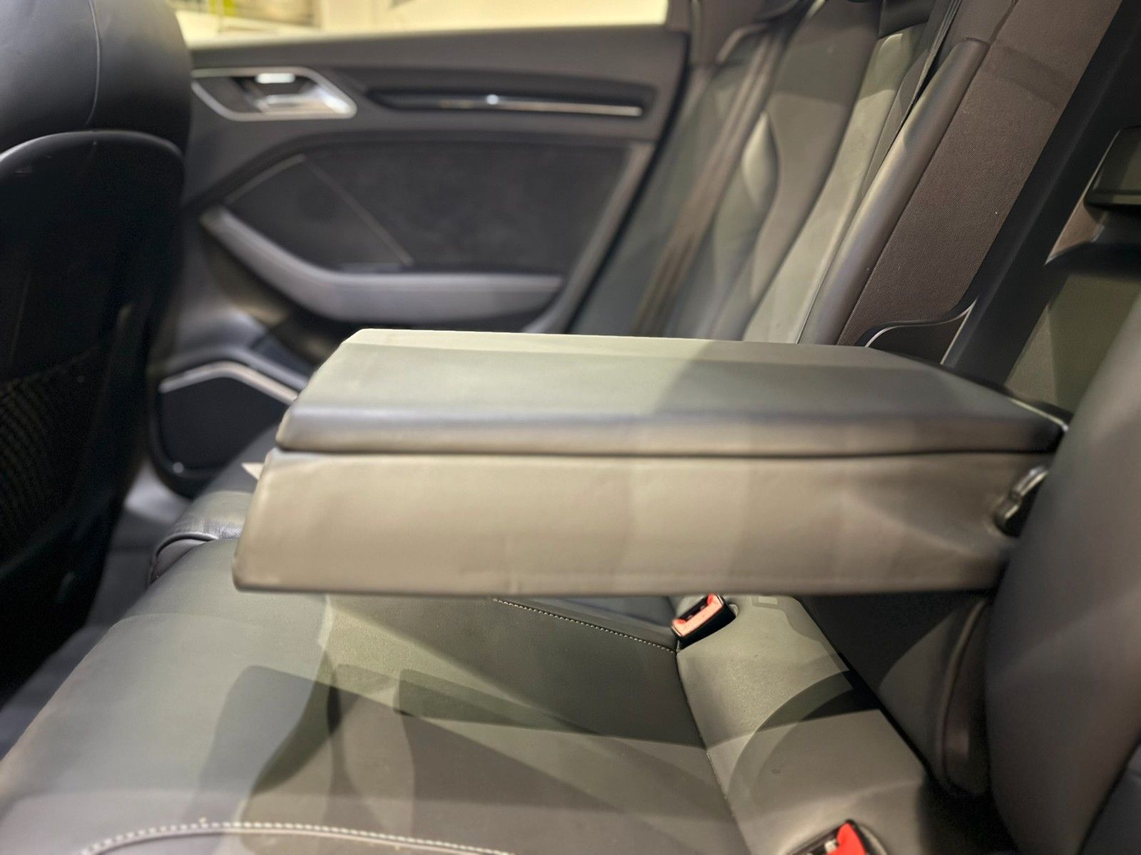 Audi RS3 Sportback quattro*Pano*RFK*Bang & Olufsen foto 21