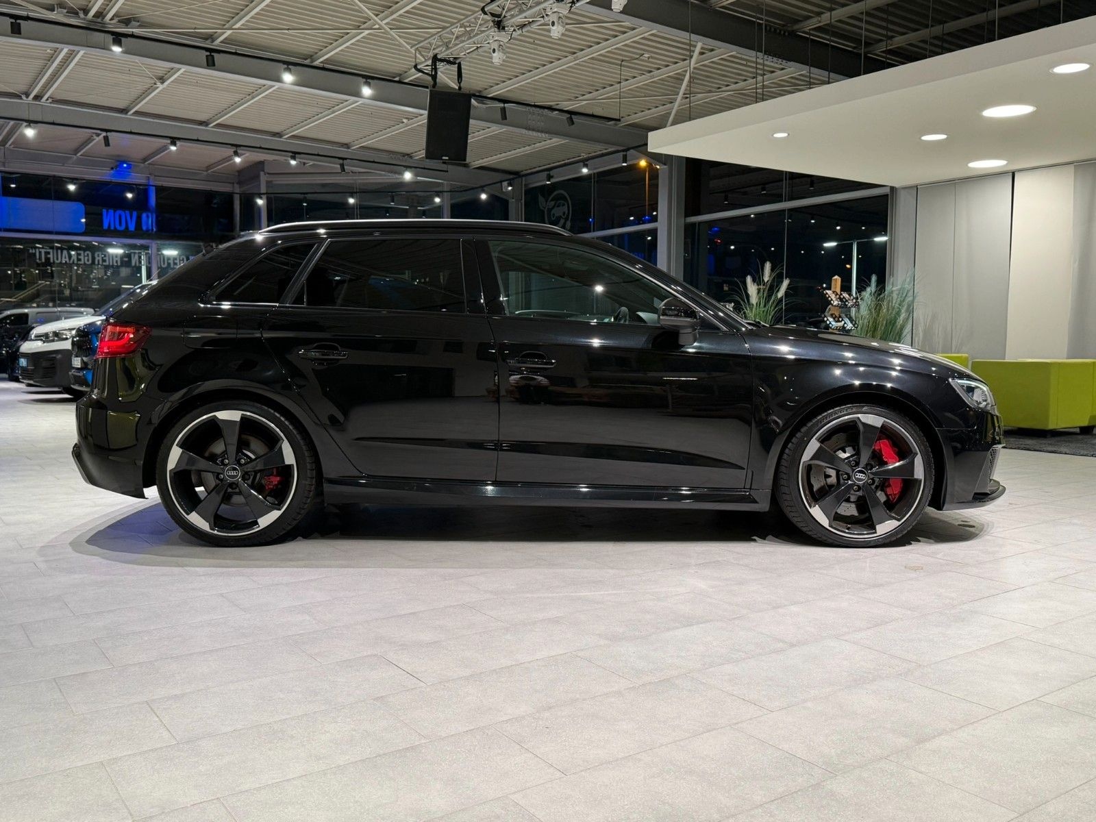 Audi RS3 Sportback quattro*Pano*RFK*Bang & Olufsen foto 7