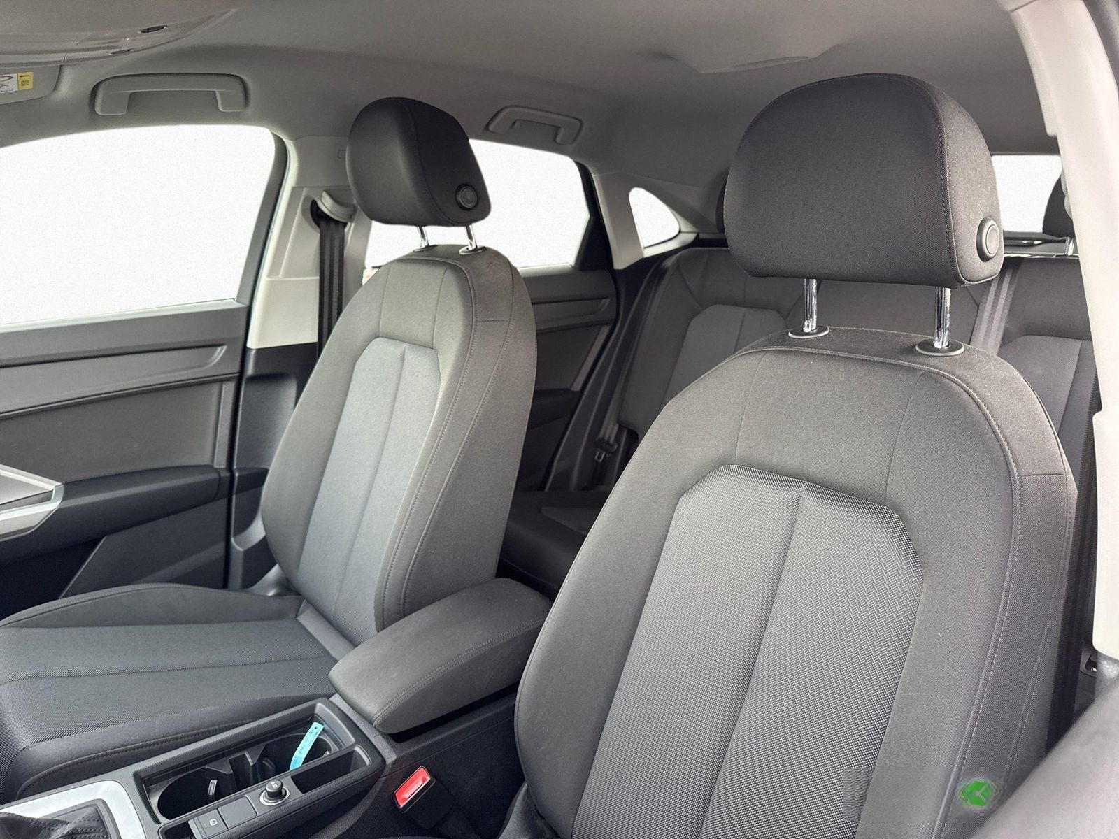 Audi Q3 Spb. 35 TFSI S-tronic - ACC - KAMERA - LED foto 10