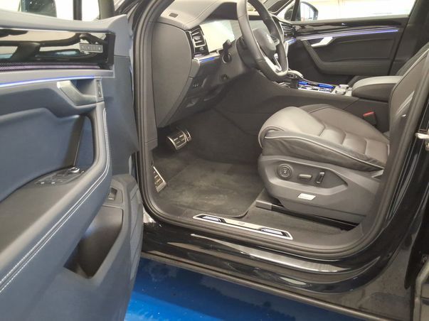 Volkswagen Touareg R-Line 3.0TDI +WANK+AHK+LUFT+MASSAGE+HUD foto 3