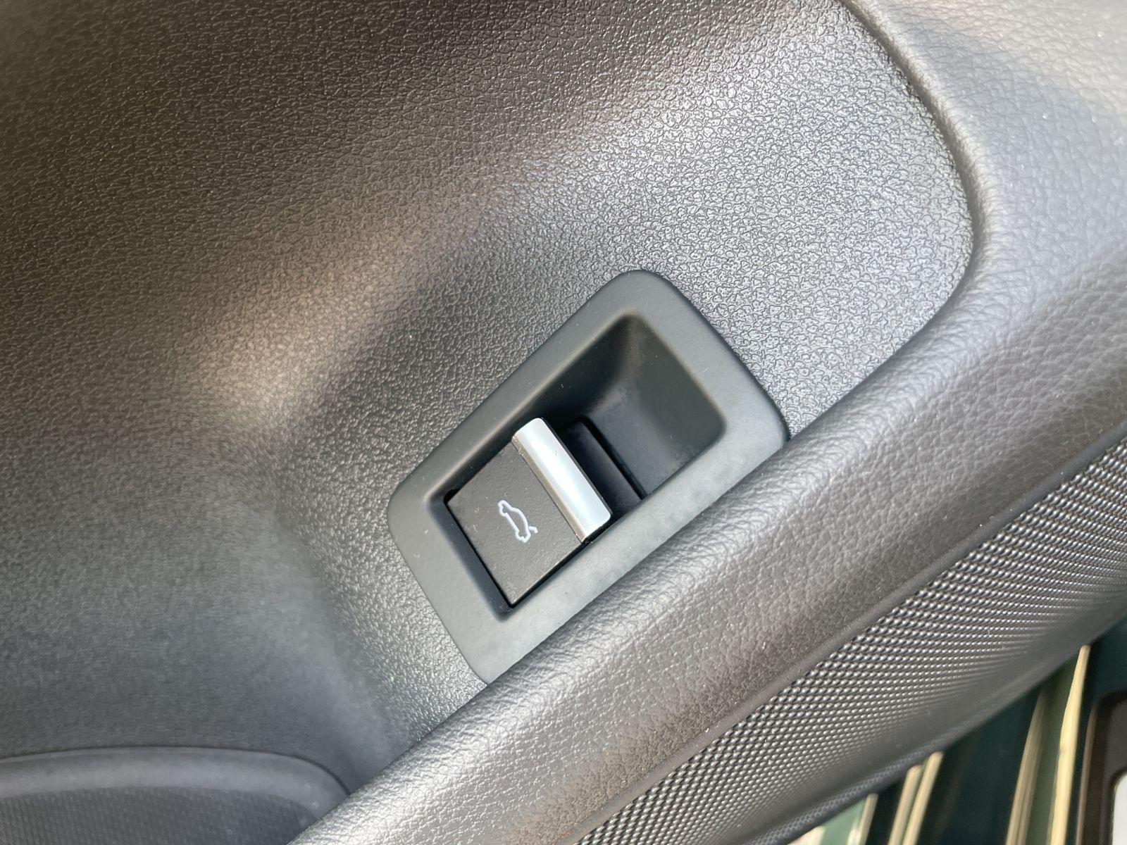 Audi A4 Avant 2.0 TFSI ultra design +S-LINE+MATRIX+ foto 21