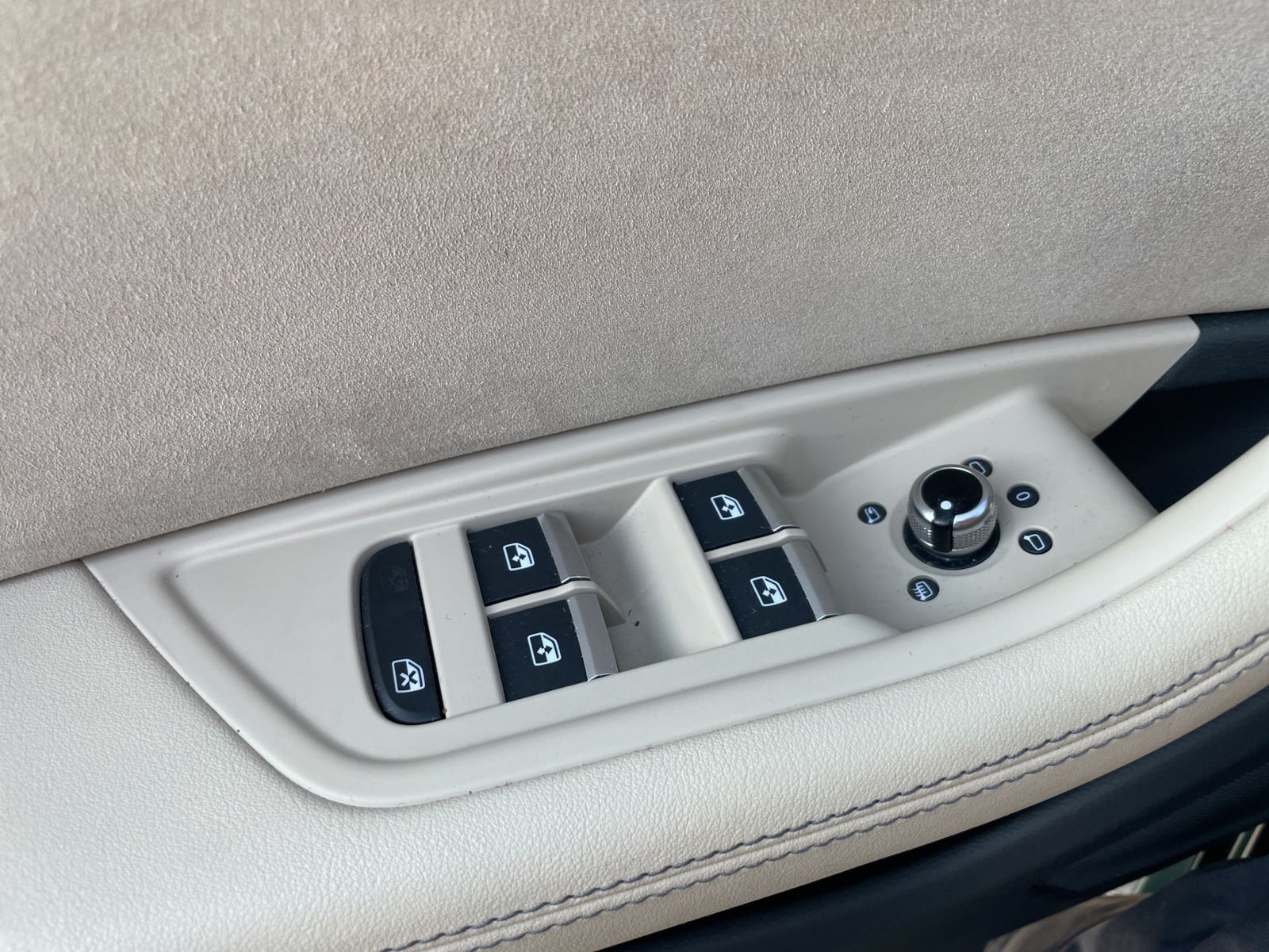 Audi A4 Avant 2.0 TFSI ultra design +S-LINE+MATRIX+ foto 22