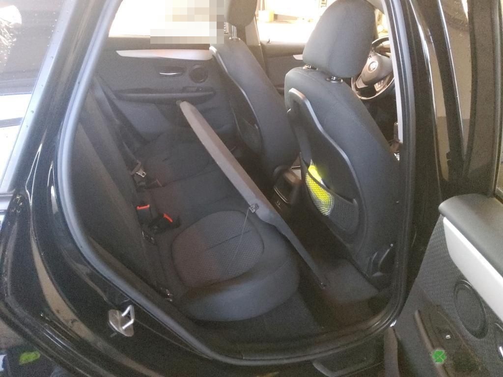BMW 218 Active Tourer d Active Tourer AHK*Navi*SHZ*D foto 9