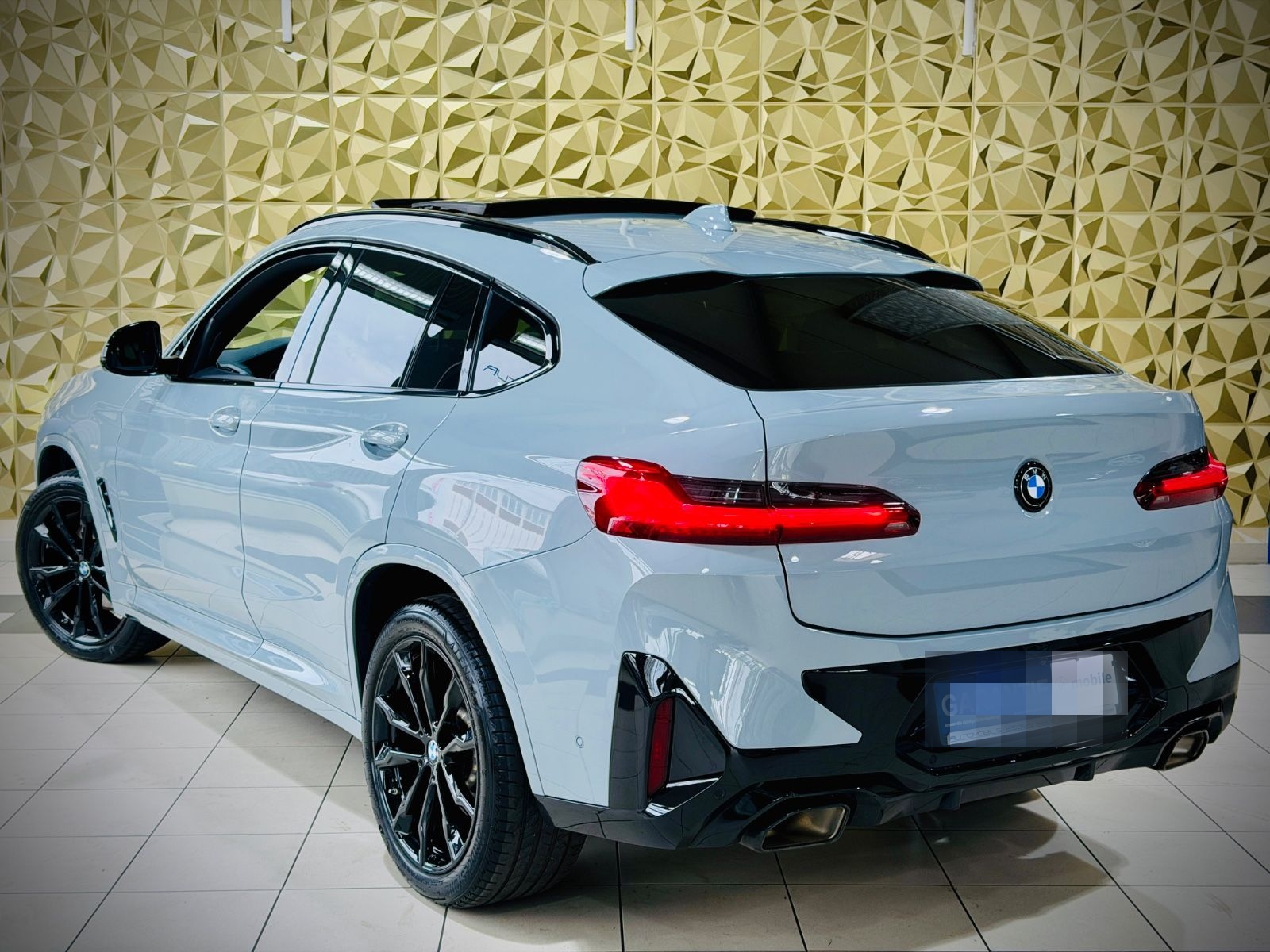 BMW X4 xDrive 20d|M-SPORTPAKET|PANORAMA|H&K|1.HAND| foto 3
