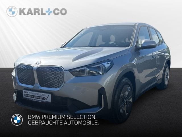 BMW iX1 20 eDrive LenkradHZG Ad.LED SHZ Aktivsitz