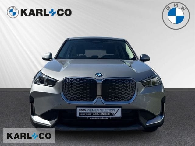 BMW iX1 20 eDrive LenkradHZG Ad.LED SHZ Aktivsitz foto 9