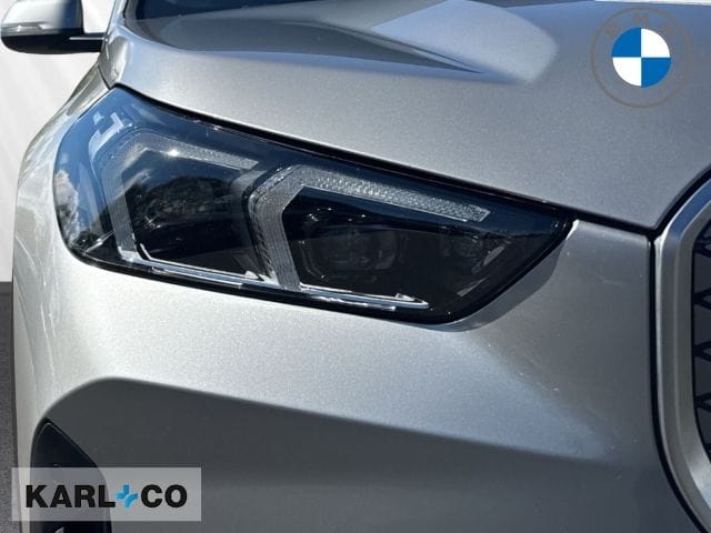 BMW iX1 20 eDrive LenkradHZG Ad.LED SHZ Aktivsitz foto 10