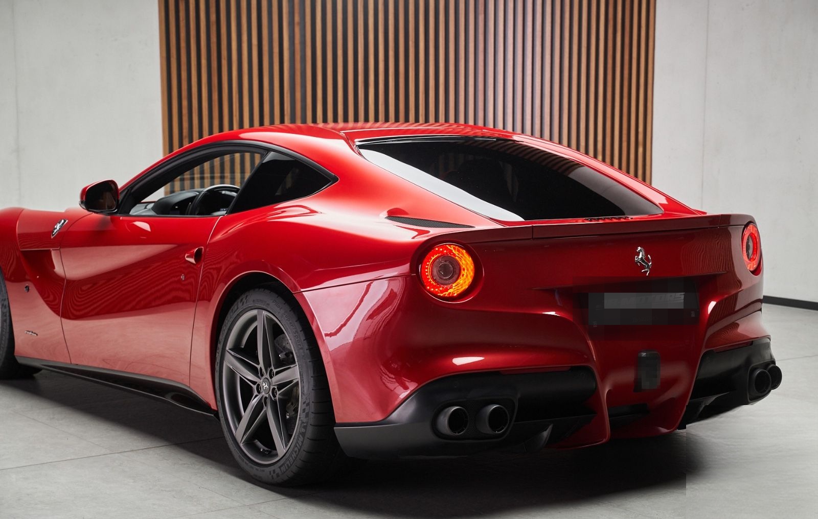 Ferrari F12 Carbon Lift LED Racing Seats Kamera Scuderia foto 17