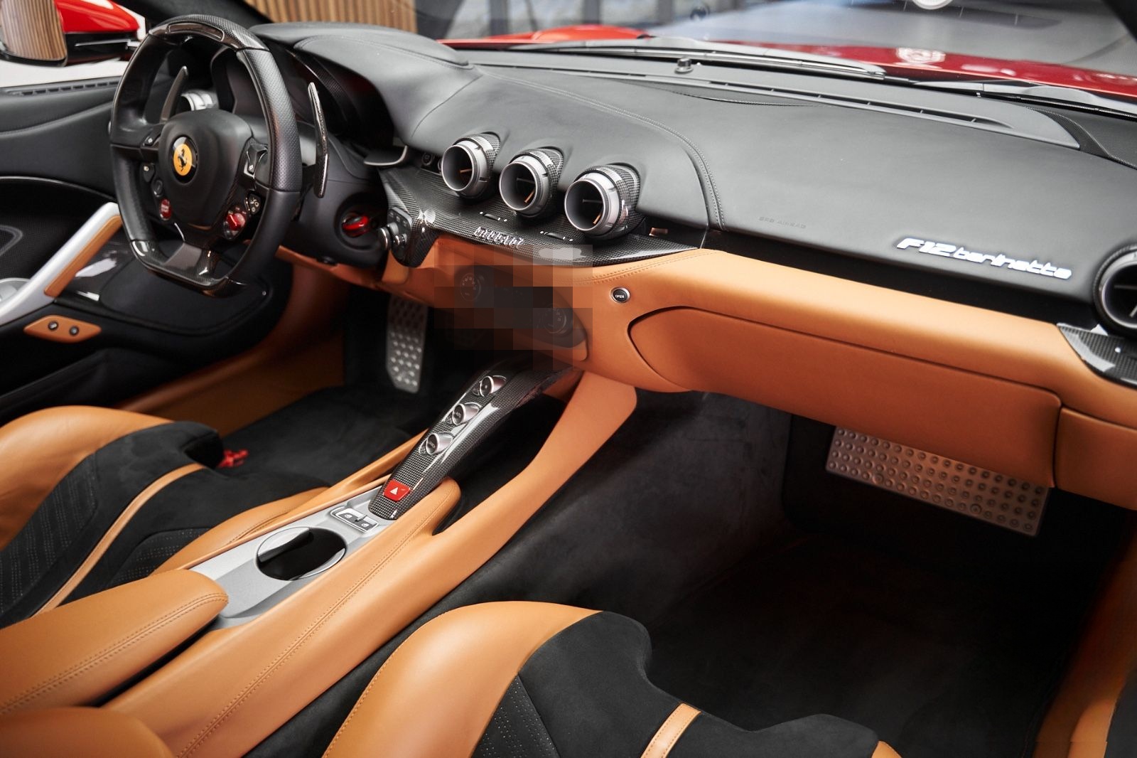 Ferrari F12 Carbon Lift LED Racing Seats Kamera Scuderia foto 25