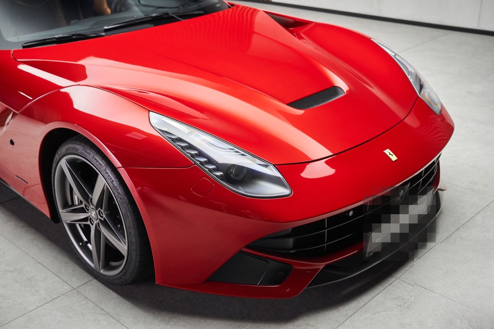 Ferrari F12 Carbon Lift LED Racing Seats Kamera Scuderia foto 10