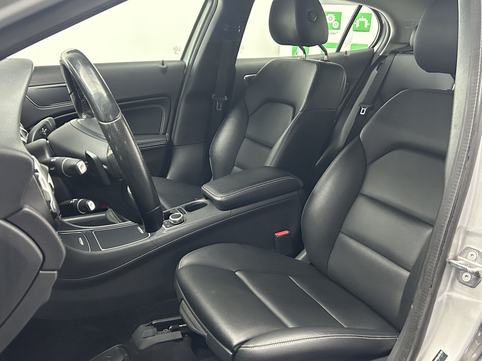 Mercedes-Benz GLA 200 CDI Urban Navi LED R.Cam Leder Memory  foto 5