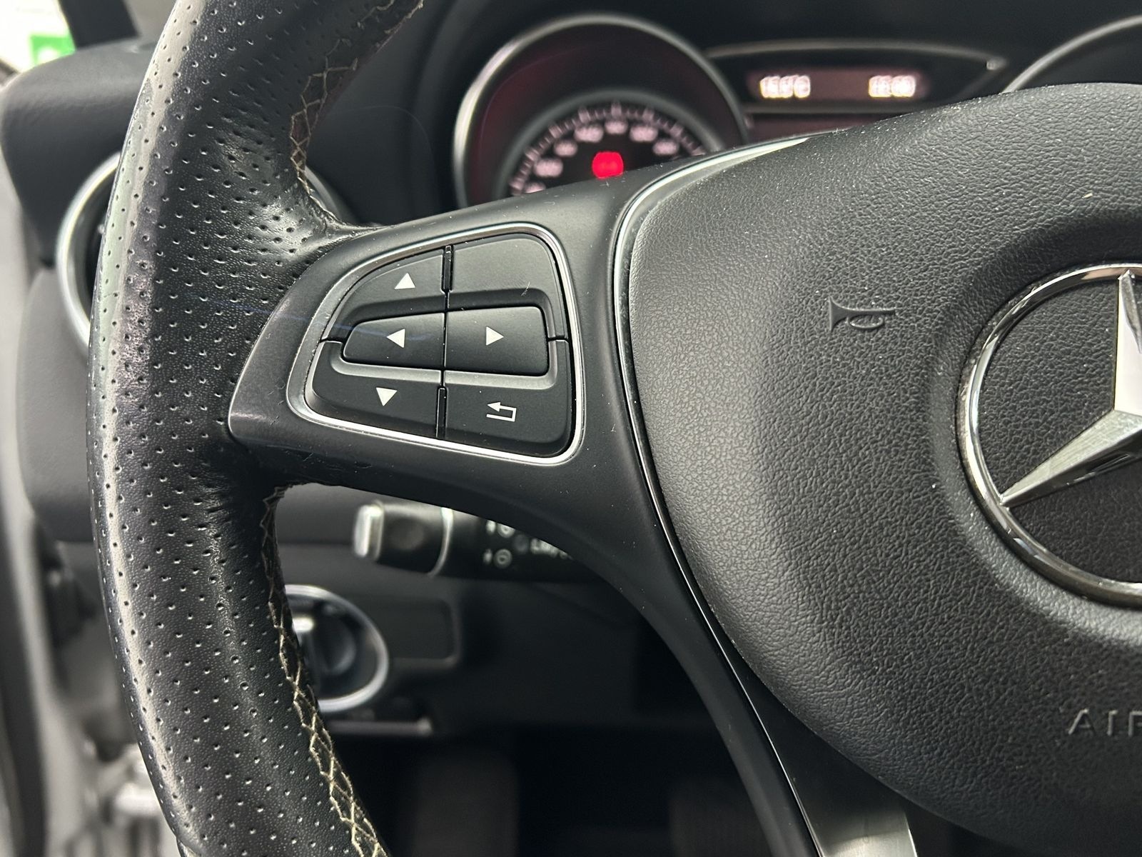 Mercedes-Benz GLA 200 CDI Urban Navi LED R.Cam Leder Memory  foto 9