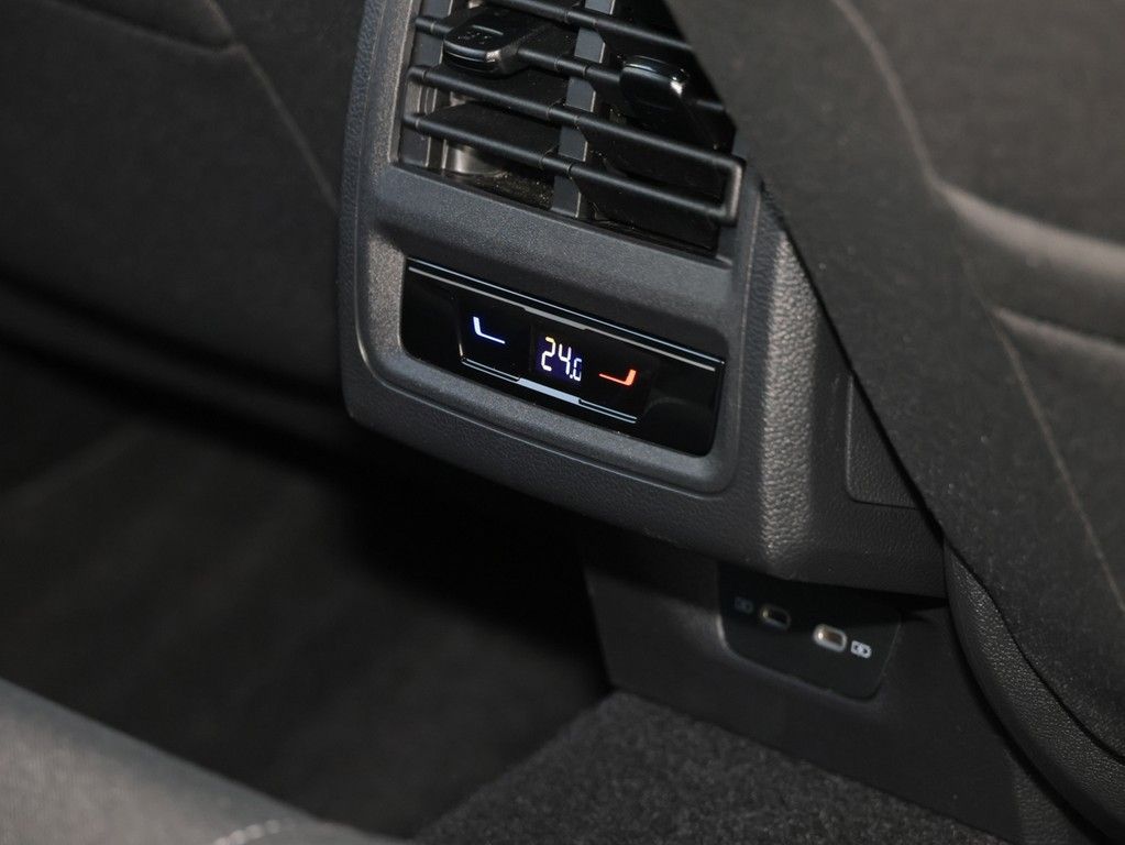 Volkswagen Golf VIII Lim. Active foto 10