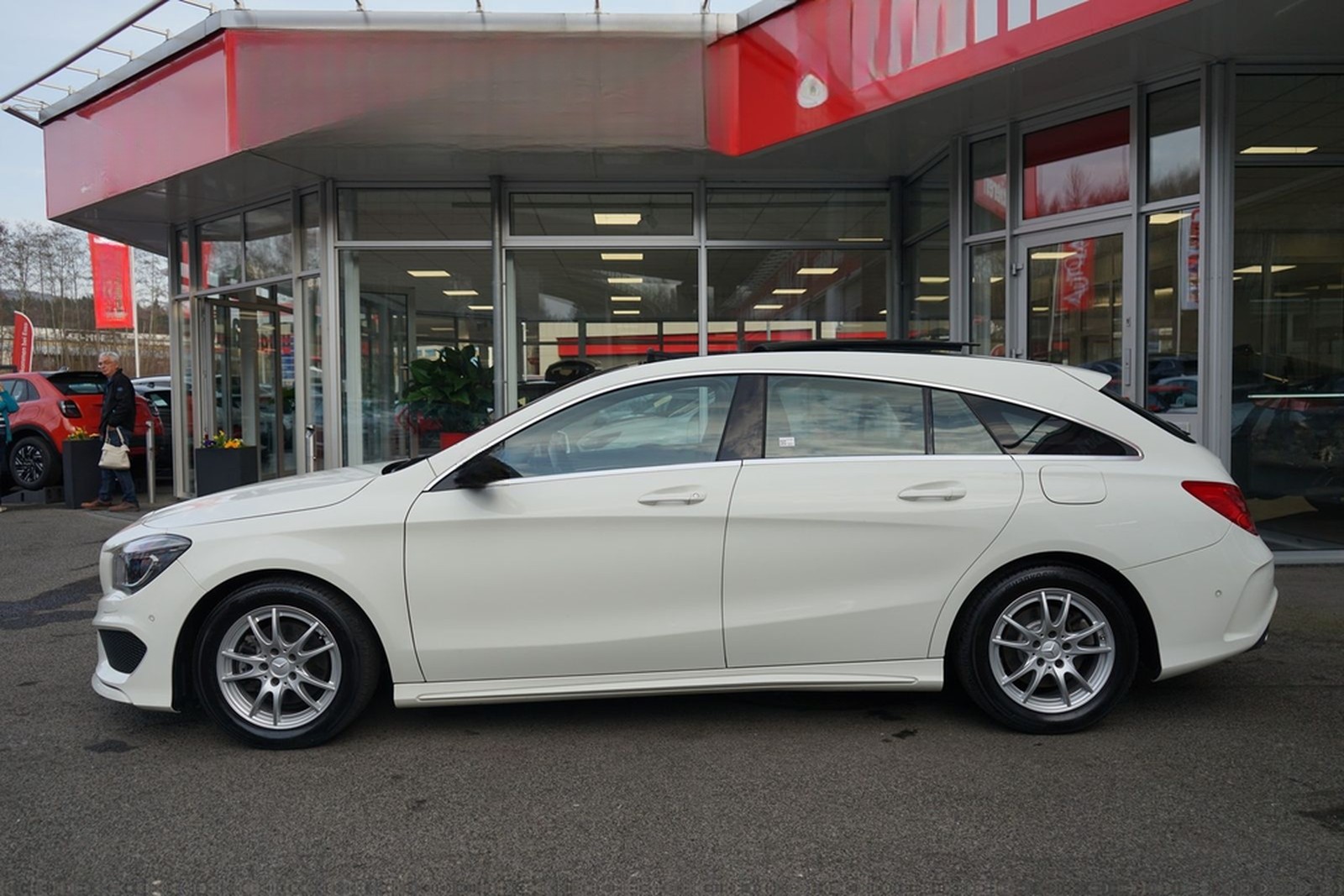 Mercedes-Benz CLA 200 AMG Line Bi-Xenon Panorama Navi Klima foto 5