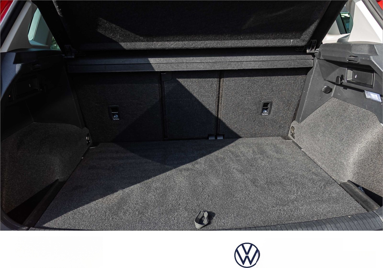 Volkswagen Tiguan Urban Sport 2.0TDI Matrix CarPlay ACC AHK foto 17