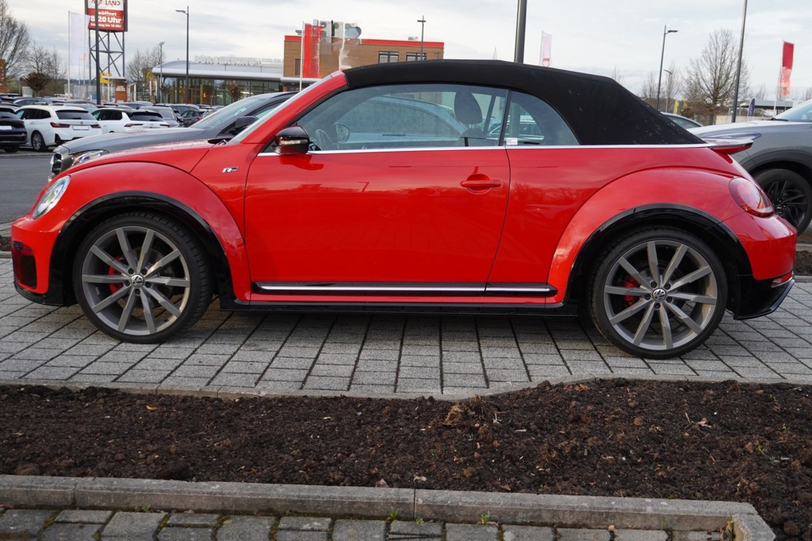 Volkswagen Beetle Cabriolet 2.0 R-Line Klimaaut. LED PDC foto 12