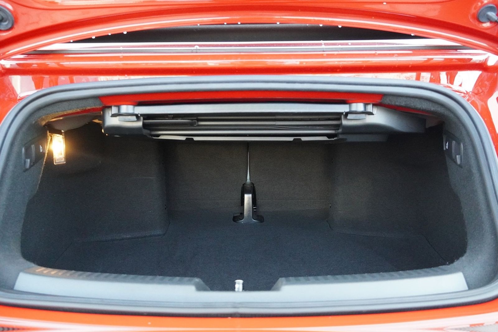 Volkswagen Beetle Cabriolet 2.0 R-Line Klimaaut. LED PDC foto 29