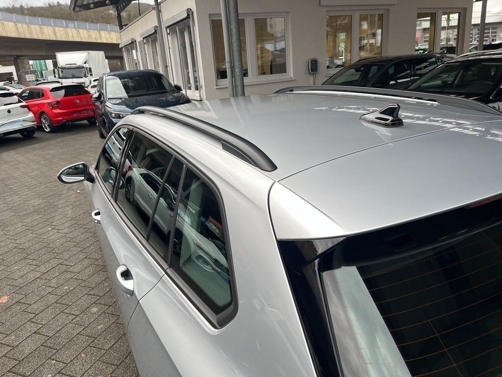 Volkswagen Golf Variant 1.0 eTSI DSG Life Navi LED ACC foto 11