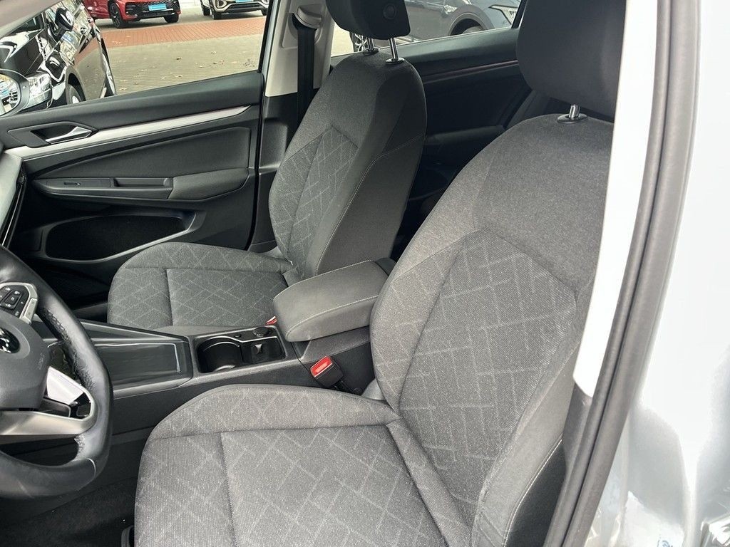 Volkswagen Golf Variant 1.0 eTSI DSG Life Navi LED ACC foto 13