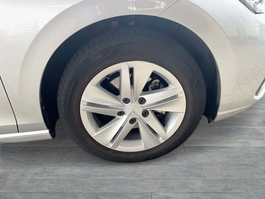 Volkswagen Golf Variant 1.0 eTSI DSG Life Navi LED ACC foto 6