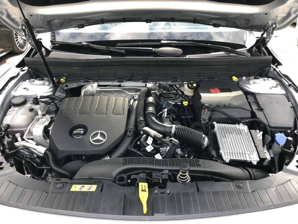 Mercedes-Benz GLB 200 AMG+MBUX+MBeam+Night+Fahrassist+AHK+Pano foto 17