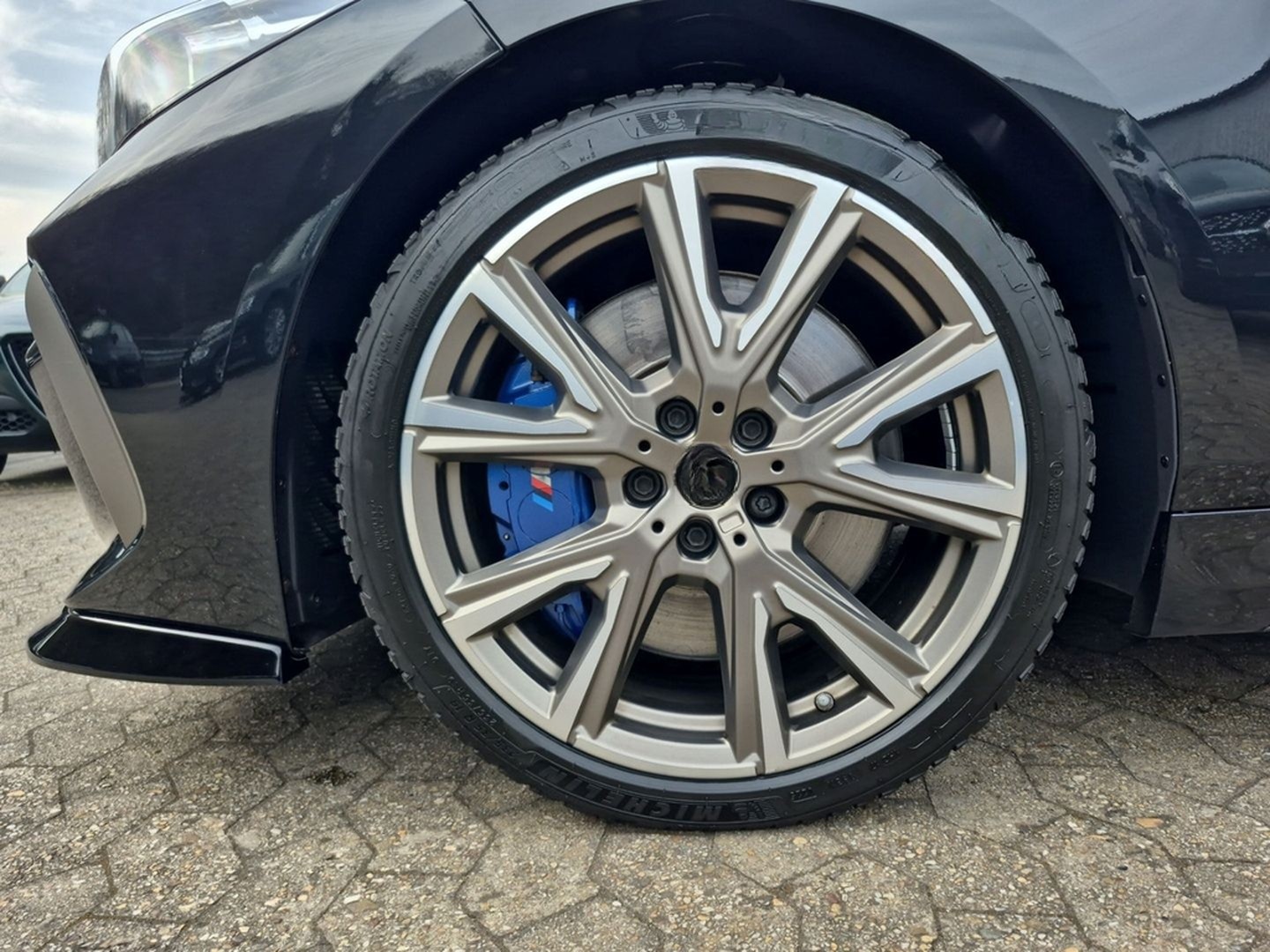 BMW M135 i xDrive HarmanK SportsitzeM Headup LED foto 13