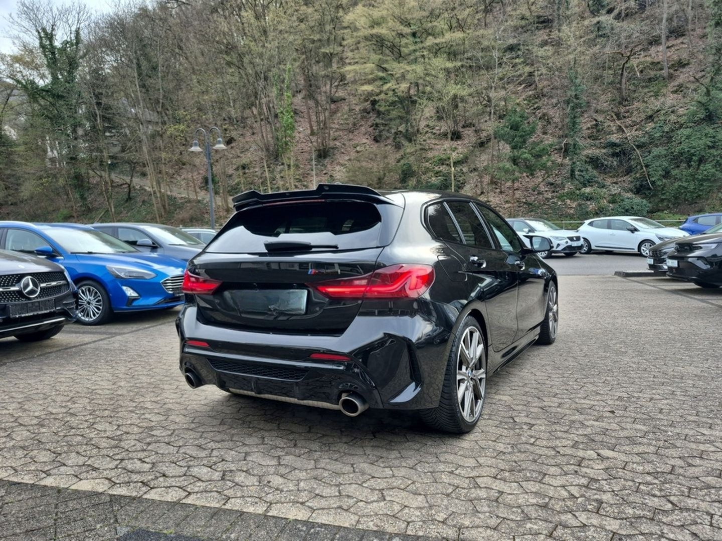 BMW M135 i xDrive HarmanK SportsitzeM Headup LED foto 3