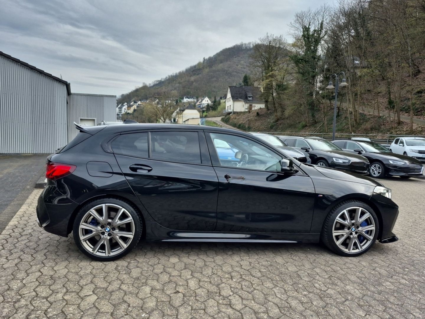 BMW M135 i xDrive HarmanK SportsitzeM Headup LED foto 4
