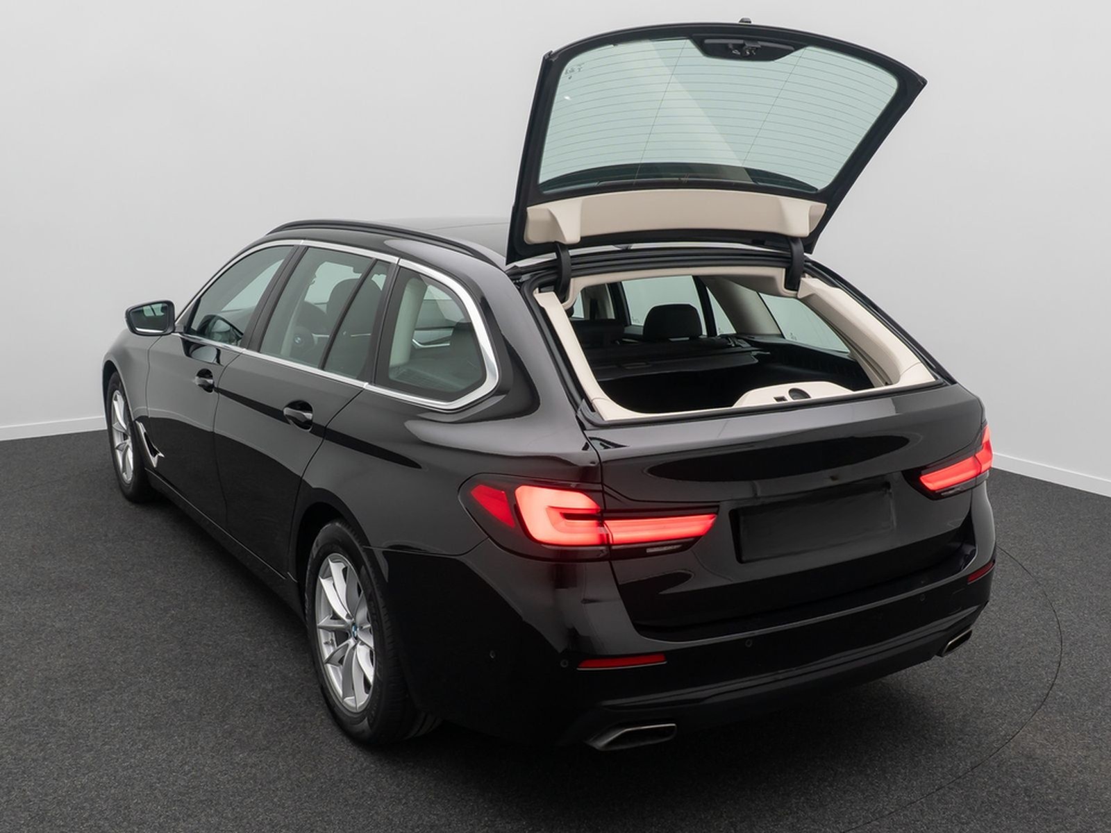 BMW 530d Alarm 4xKlima DAB Kamera Panorama Sportsitz foto 13