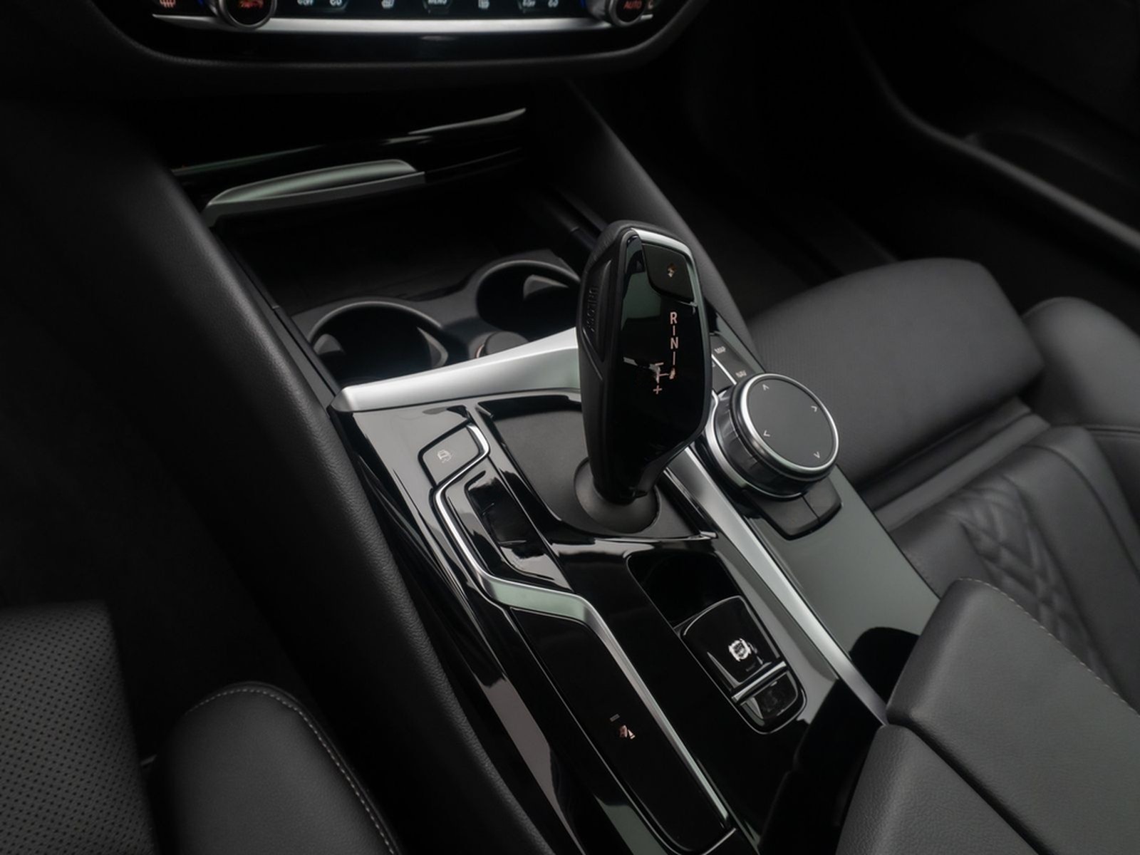 BMW 530d Alarm 4xKlima DAB Kamera Panorama Sportsitz foto 23