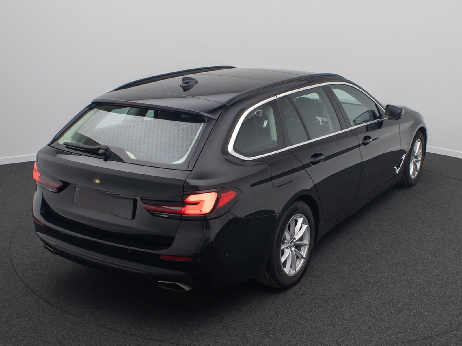 BMW 530d Alarm 4xKlima DAB Kamera Panorama Sportsitz foto 7