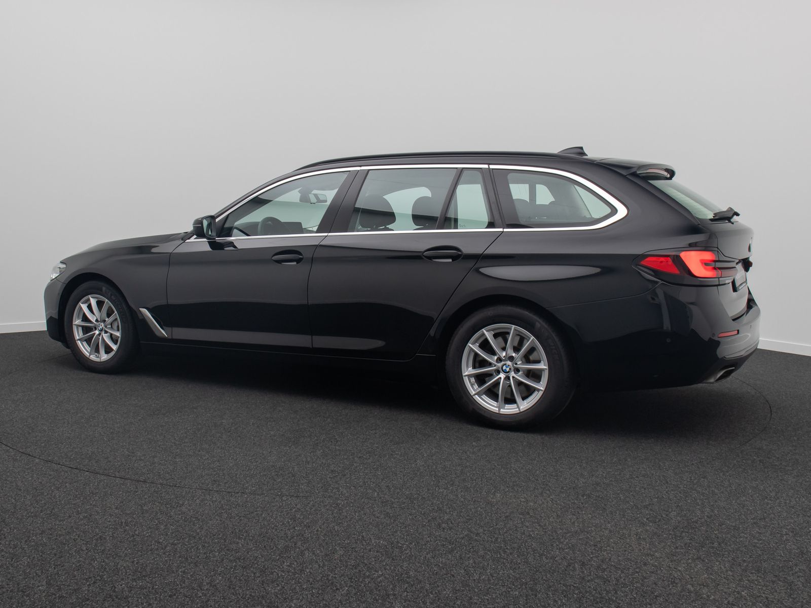 BMW 530d Alarm 4xKlima DAB Kamera Panorama Sportsitz foto 10