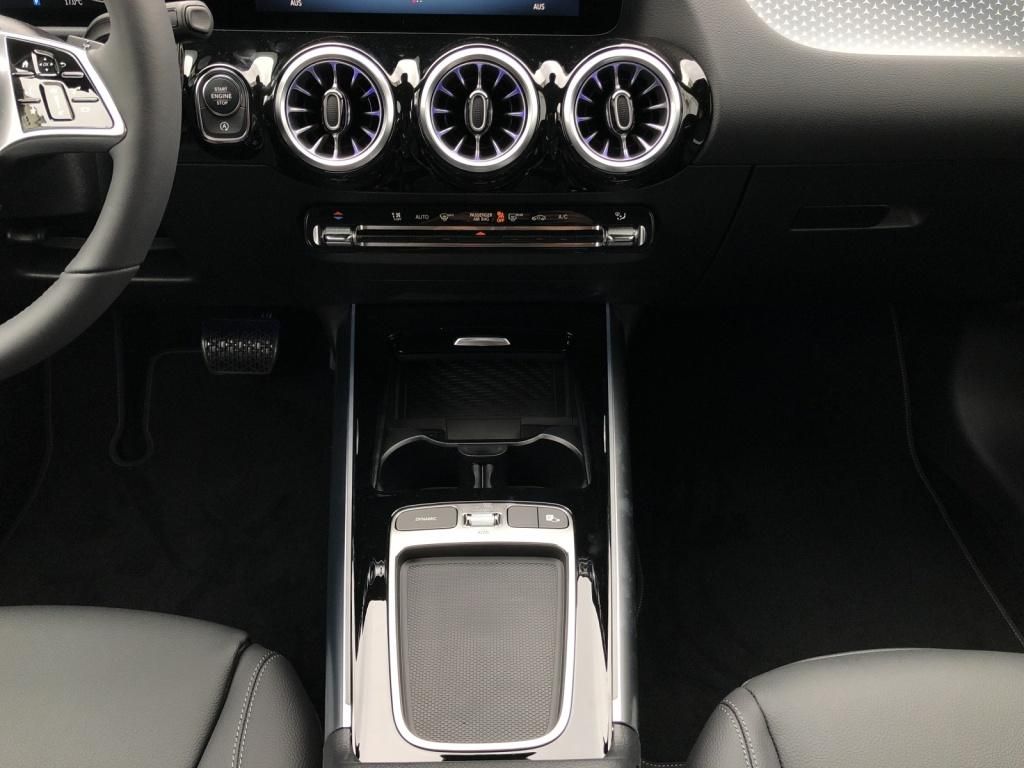 Mercedes-Benz GLA 180 MBUX+Progressive+MBeam+Night+AHK+Wide foto 14