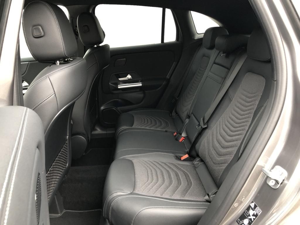 Mercedes-Benz GLA 180 MBUX+Progressive+MBeam+Night+AHK+Wide foto 8