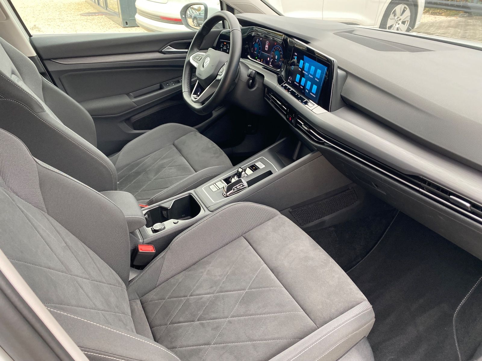 Volkswagen Golf VIII Lim.Style eHybrid,NAVI,LED,ACC,SHZ,DAB foto 10