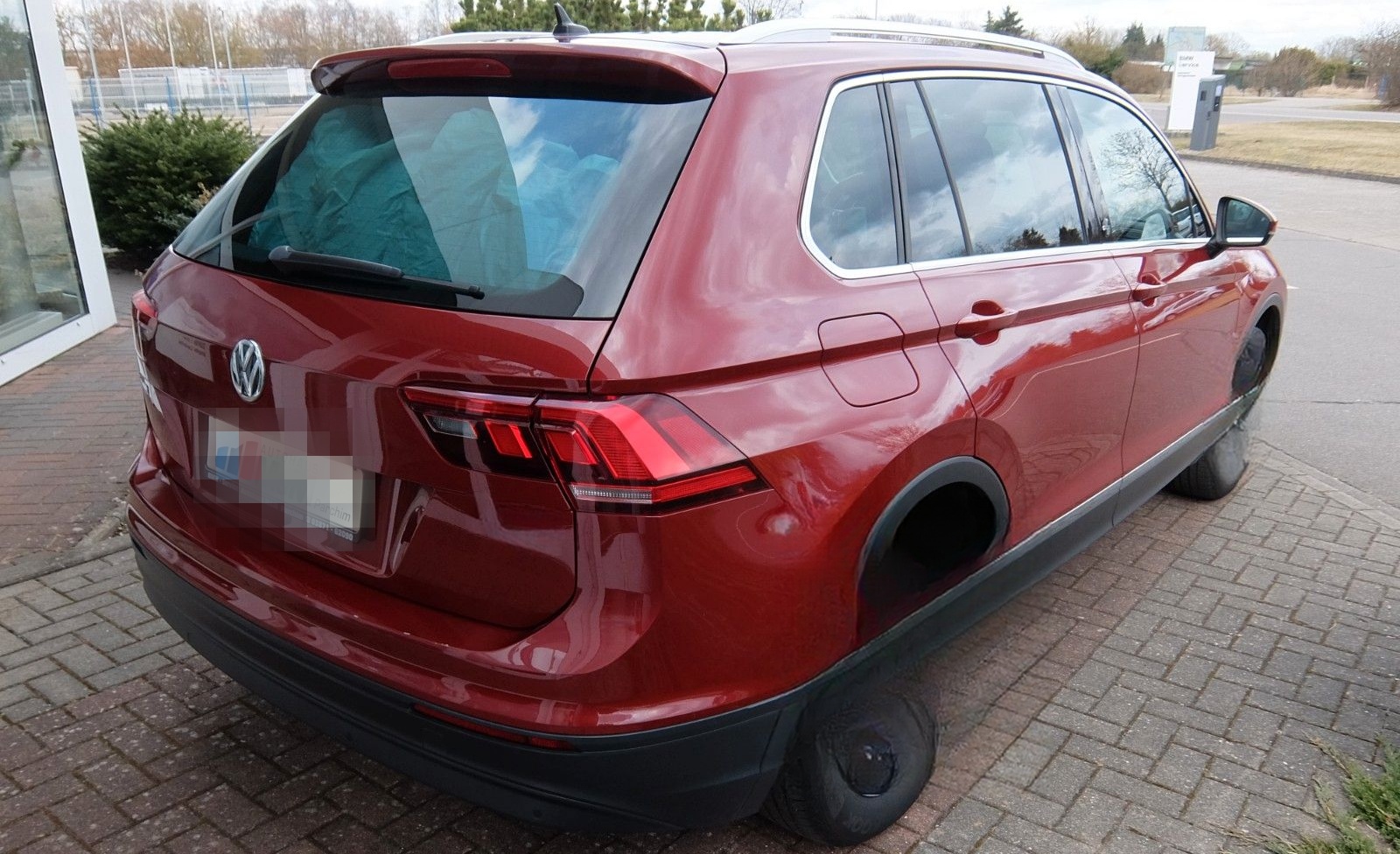 Volkswagen Tiguan 2.0 TSi "Sound" BMT 4Motion NAVI LED RFK foto 4