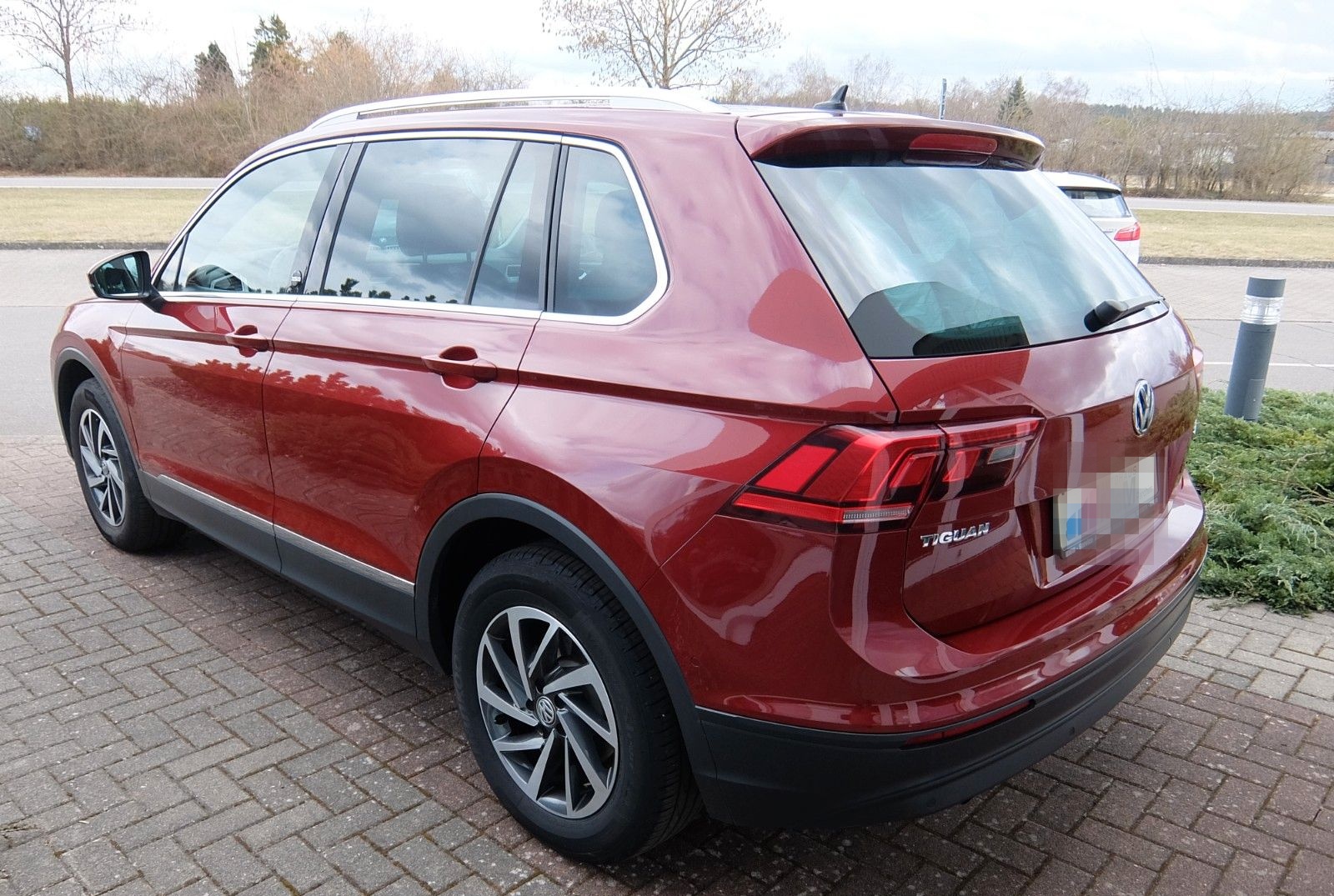 Volkswagen Tiguan 2.0 TSi "Sound" BMT 4Motion NAVI LED RFK foto 5