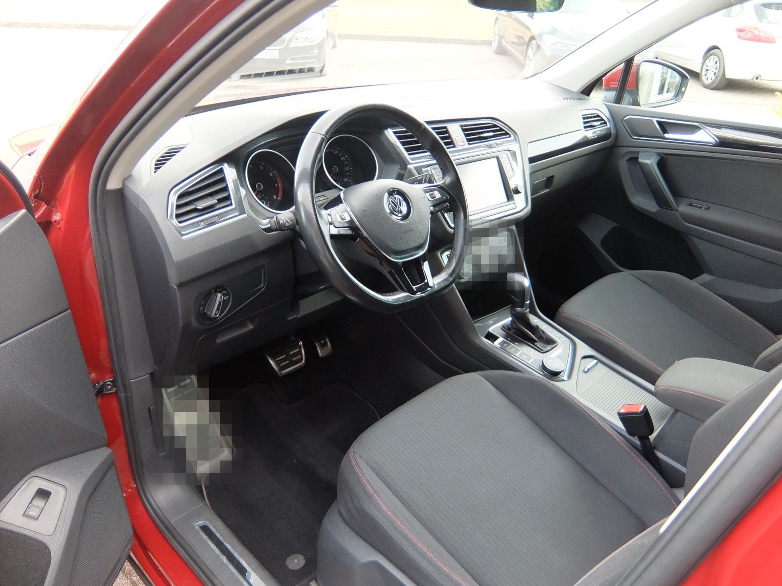 Volkswagen Tiguan 2.0 TSi "Sound" BMT 4Motion NAVI LED RFK foto 8