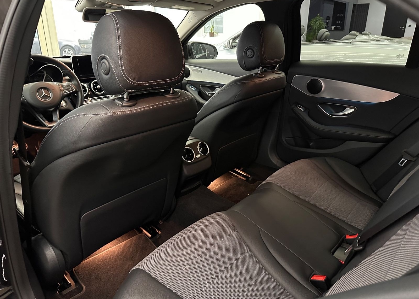 Mercedes-Benz C 200 CGI*Totwinkel*Schiebedach*Kamera*Ambiente* foto 15